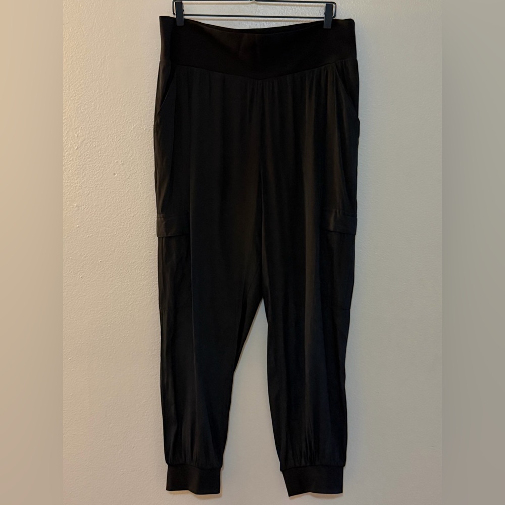 PLANET by Lauren G Washable Silk Cargo Joggers - Black - Size 3